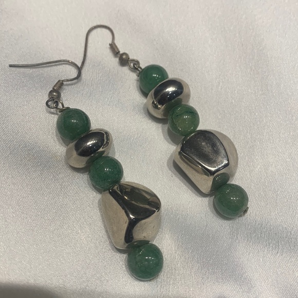 Jewelry - 💎💎Brand new metal and stone earrings💎💎